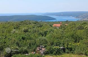 Land plot 4,336 m² in Raša for 347,000 €