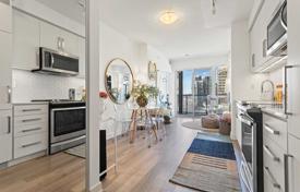 Apartment – Yonge Street, Toronto, Ontario,  Canada for C$927,000