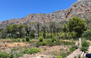 Land plot 1,500 m² in Javea (Xabia) for 375,000 €