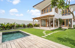 3-bedroom villa 150 m² in Canggu for $250,000