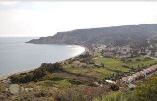 Land plot 1,357 m² in Pissouri for 2,100,000 €