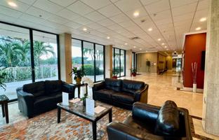1-bedroom apartments in condo 65 m² in Sunny Isles Beach for $260,000