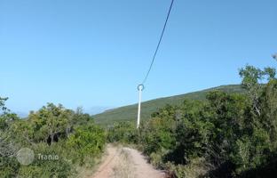 Land plot 2,500 m² in Zagora for 215,000 €