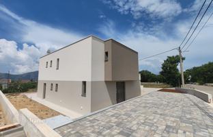 4-bedroom house 213 m² in Krk for 870,000 €