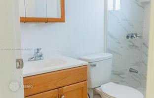 3-bedroom apartments in condo 98 m² in Miami for $325,000