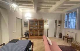 Florence (Florence) — Tuscany — Apartment for sale for 450,000 €