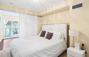 4-bedroom apartment in Front Street West for C$752,000