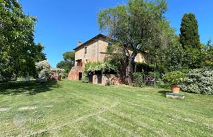 7-bedroom country house 546 m² in Montepulciano for 1,050,000 €