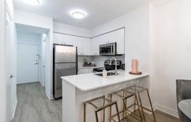 Apartment – Scollard Street, Old Toronto, Toronto,  Ontario,   Canada for C$929,000