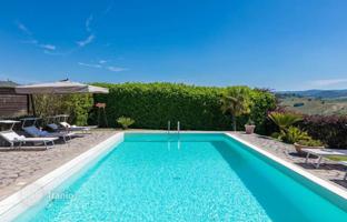 5-bedroom villa 400 m² in San Casciano dei Bagni for 1,330,000 €