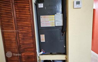 3-bedroom apartments in condo 135 m² in Hialeah for $300,000