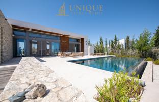3-bedroom villa 302 m² in Tsada for 2,200,000 €