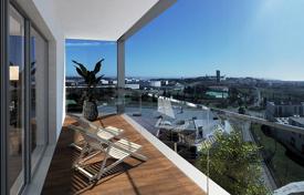 Comfortable apartment with a balcony in a prestigious area, Lisbon, Portugal for 730,000 €