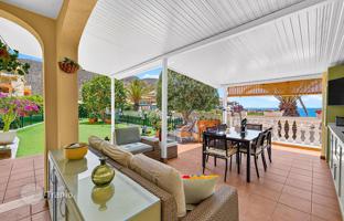 1-bedroom apartment 70 m² in Los Cristianos for 500,000 €