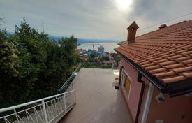 OPATIJA, CENTER — Detached house in a quiet location with a beautiful view for 730,000 €