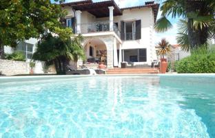 8-room house 450 m² in Umag for 2,250,000 €