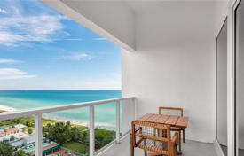Stylish penthouse with ocean views in a residence on the first line of the beach, Miami Beach, Florida, USA for 4,384,000 €