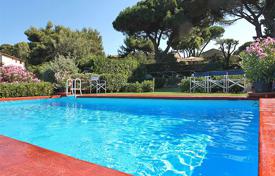 Modern villa with a swimming pool and a garage, Talamone, Italy for 8,400 € per week