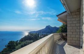 Comfortable cottage with a terrace, a pool and sea views, near the beach, Omis, Split-Dalmatia County, Croatia for 660,000 €