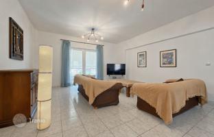 Bright three-bedroom apartment in the center of Nafplio, Peloponnese, Greece for 290,000 €