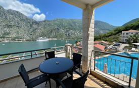 Luxurious two bedroom apartment 76 m² with a beautiful view of the sea, Muo-Kotor for 260,000 €