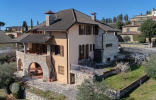 3-bedroom country house 403 m² in Sinalunga for 580,000 €