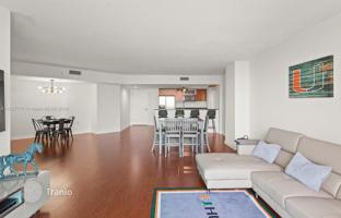 2-bedroom apartments in condo 125 m² in Miami for $500,000