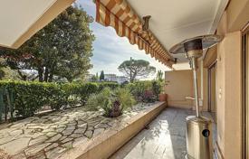 Apartment in Le Cannet, France for 1,040,000 €