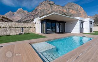 3-bedroom cottage 135 m² in Polop for 477,000 €