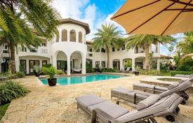 Coastal villa with a pool, a garage, a dam, a terrace and an ocean view, Miami Beach, USA for 5,097,000 €