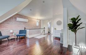 Townhome – Pacific Avenue, Toronto, Ontario,  Canada for C$2,182,000