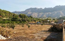 Large plot of land with a private lake in Altea, Alicante, Spain for 245,000 €