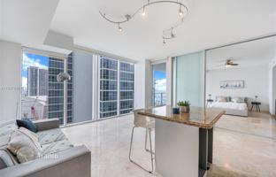 1-bedroom apartments in condo 73 m² in Miami for $560,000