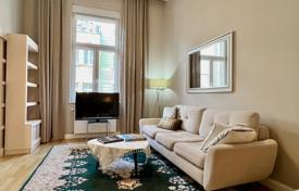 2 bedroom renovated apartment for sale in Budapest central District 5 for 400,000 €