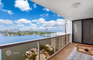3-bedroom apartments in condo 134 m² in Island Avenue for $1,950,000