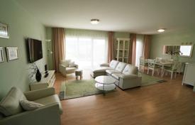 Furnished two-storey townhouse with a parking place in Lichtenberg, Berlin, Germany for 790,000 €