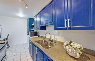 8-bedroom house in Scarborough for C$1,179,000