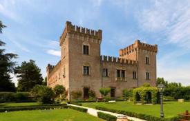Historic castle, Bevilacqua, Italy for 14,400,000 €