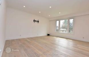 12-bedroom house in North York for C$1,770,000