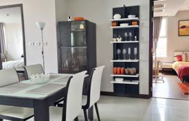 Apartment – Pattaya, Chonburi, Thailand for $213,000