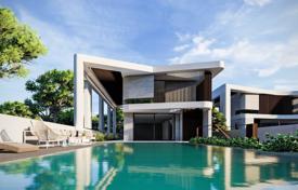 Villas in a modern complex for 790,000 €