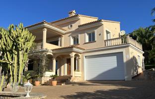 4-bedroom villa 324 m² in Santa Ponsa for 3,750,000 €