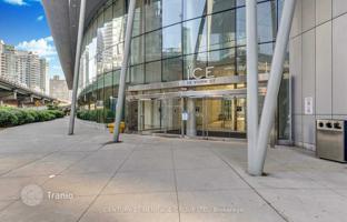 5-bedroom apartment in York Street for C$871,000
