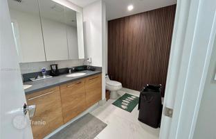 2-bedroom apartments in condo 100 m² in Miami for $615,000