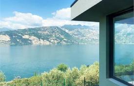 New villa with amazing views of the lake and mountains in Malcesine, Lake Garda, Italy for 1,250,000 €