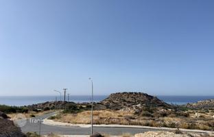 Land plot 1,013 m² in Agios Tychonas for 800,000 €