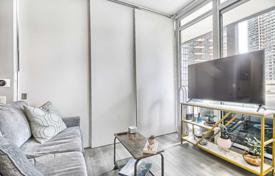 Apartment – Peter Street, Old Toronto, Toronto,  Ontario,   Canada for C$868,000