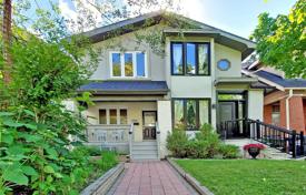 Terraced house – Logan Avenue, Toronto, Ontario,  Canada for C$1,775,000