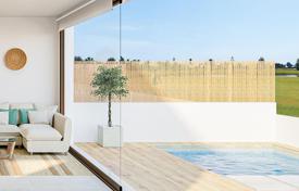 Modern frontline golf villas with 3 bedrooms and private pool in La Serena Golf, Los Alcazares for 569,000 €