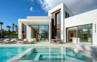 5-bedroom villa 710 m² in Nueva Andalucia for 7,495,000 €